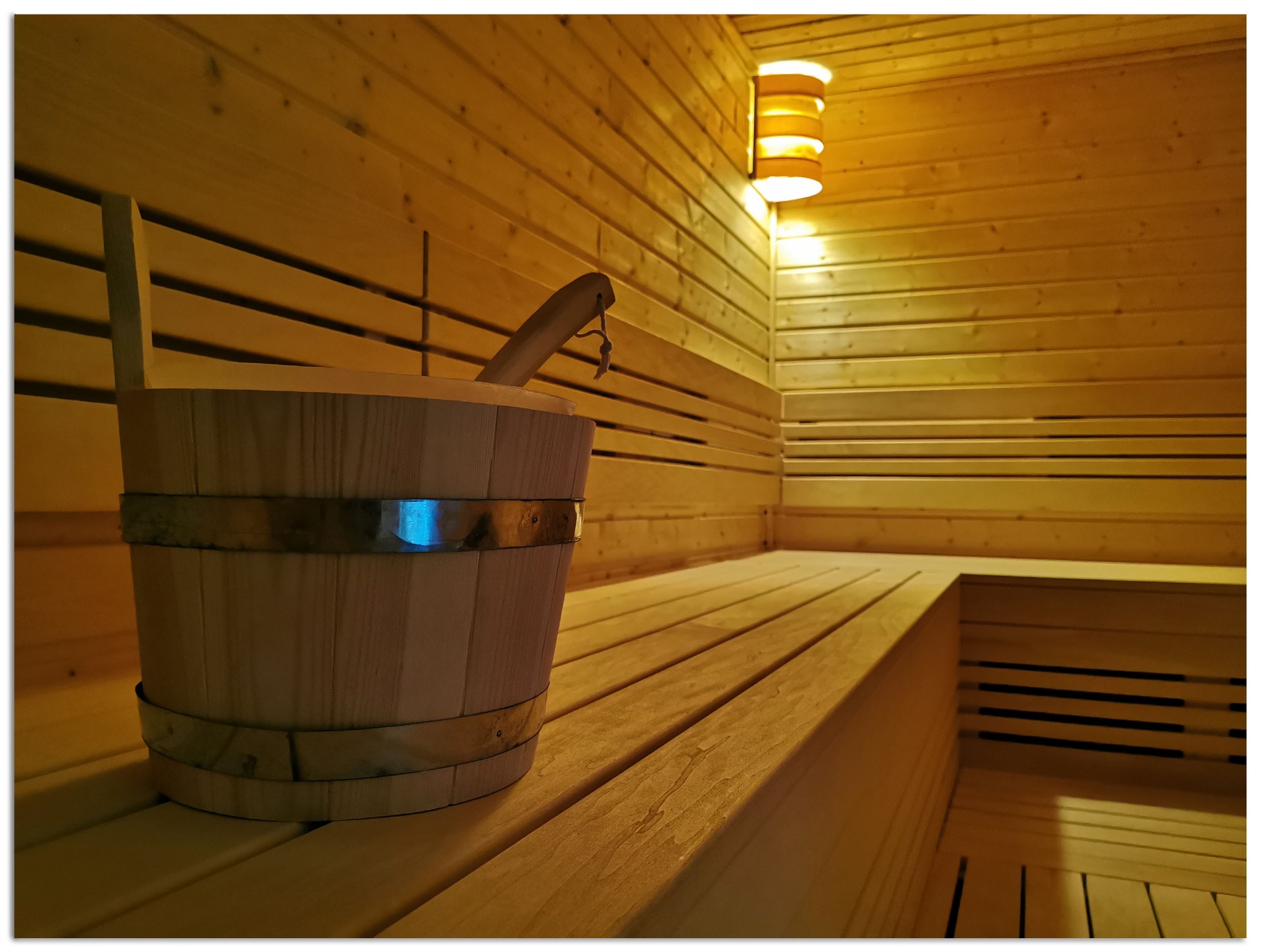 Fínska - suchá sauna, 90 - 95°C